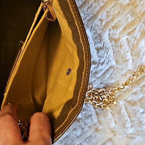 Gucci GG Sherry Line Clutch - Picture 16 of 16